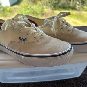 Vans Cream Mens size 6.0 Sneakers